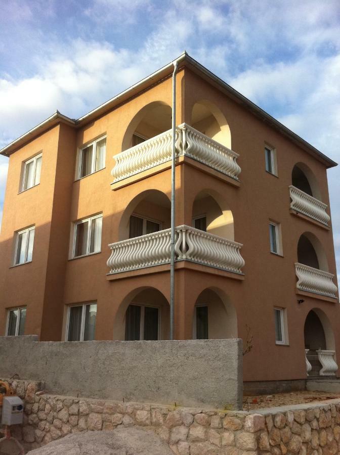 Apartments Mara Нови Винодолски Екстериор снимка