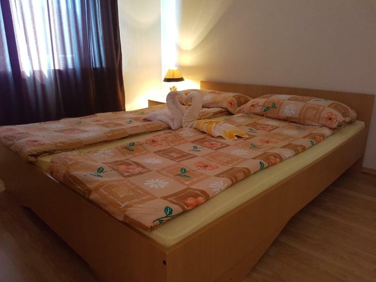 Apartments Mara Нови Винодолски Екстериор снимка