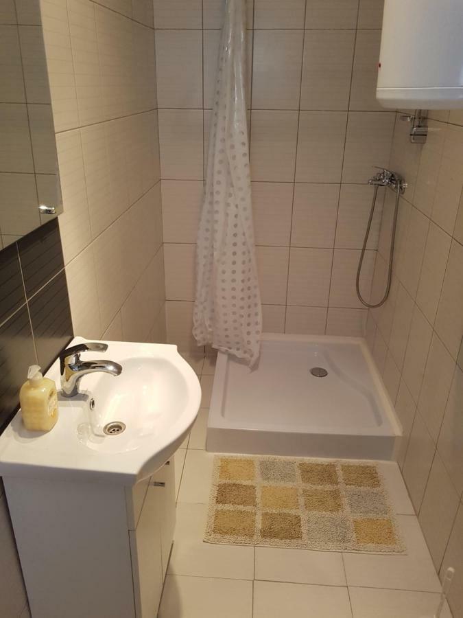 Apartments Mara Нови Винодолски Екстериор снимка